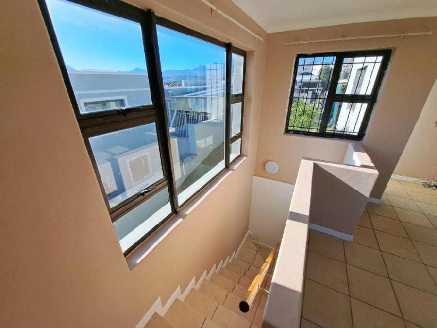 3 Bedroom Property for Sale in Mansfield Western Cape